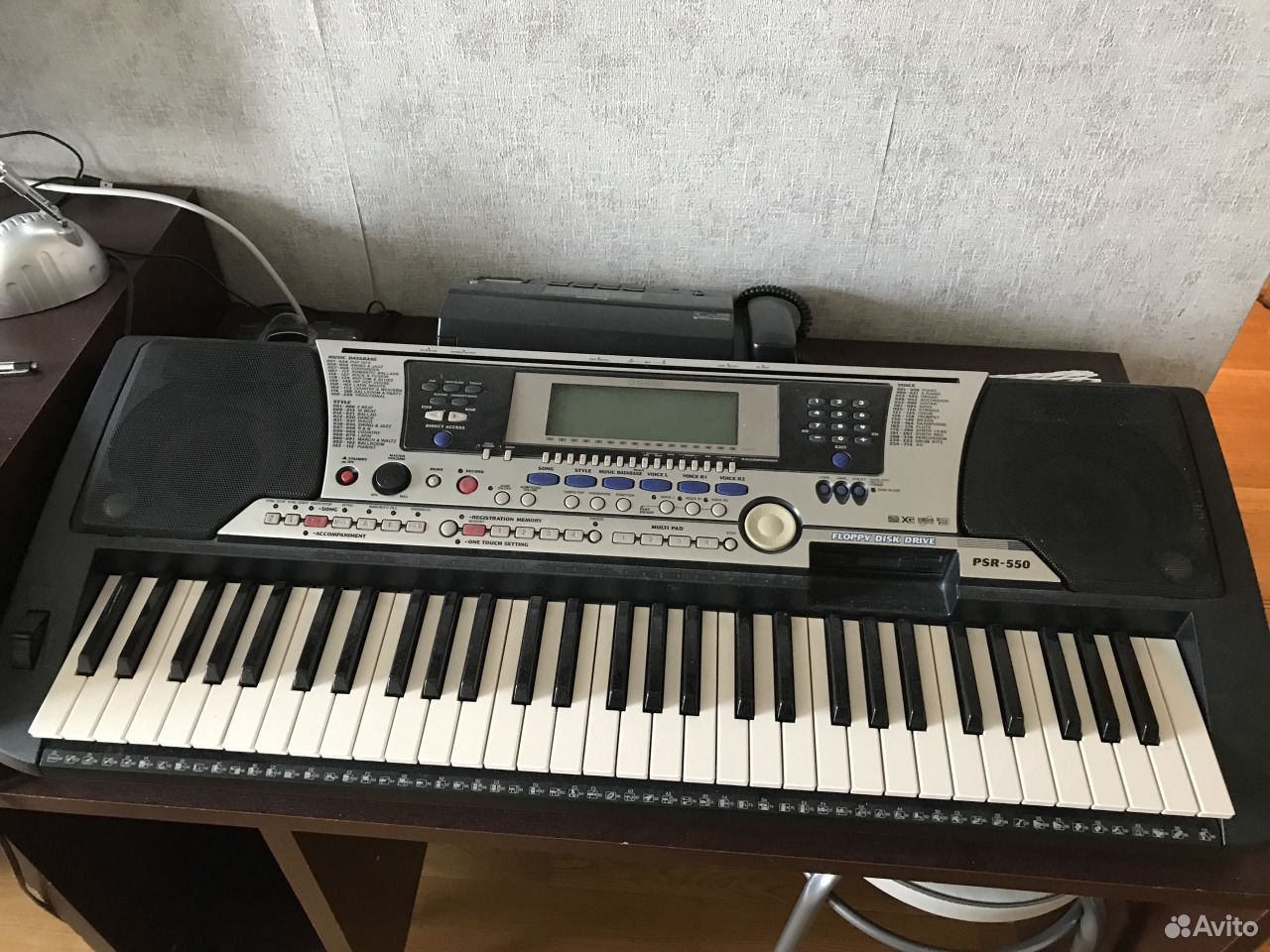 Купить ямаха пср. Ямаха ПСР 550. PSR-550. Ямаха PSR 550. Синтезатор Yamaha 550.