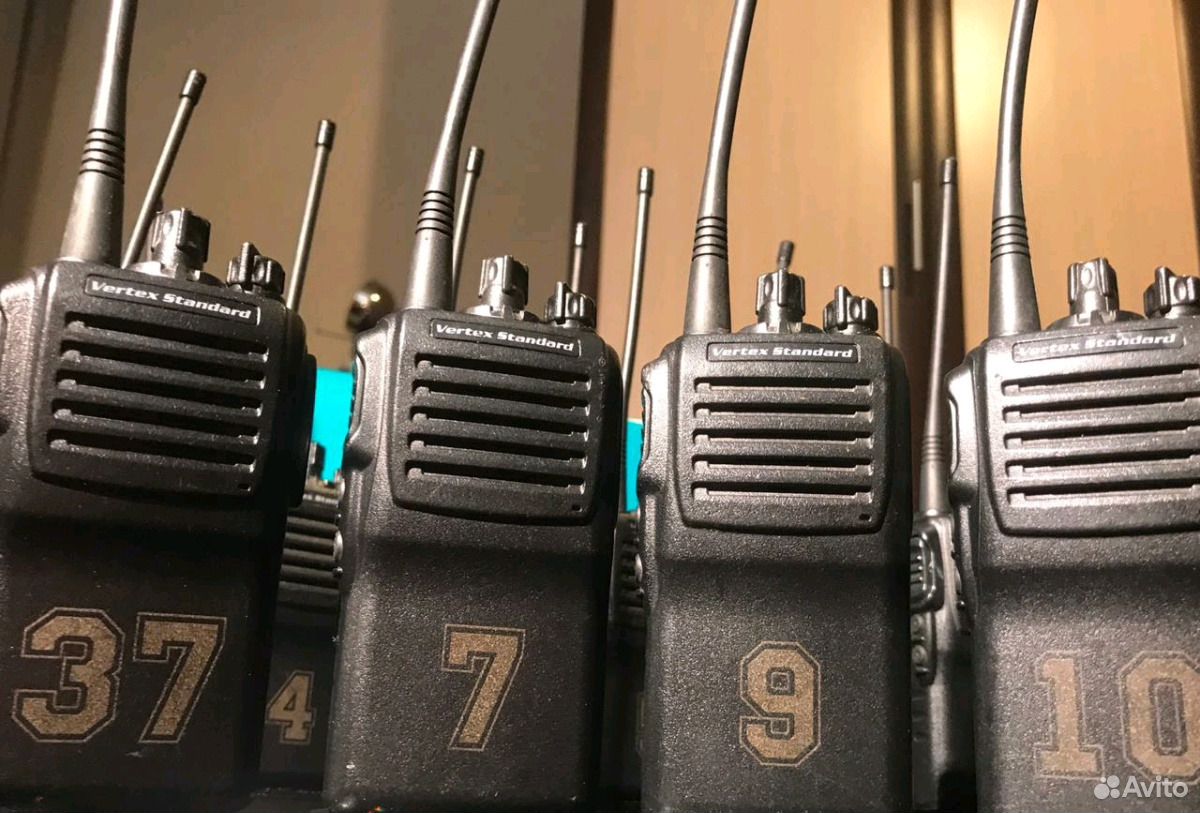 Бу радиостанции. Радиостанция Vertex VX-231. Vertex Standard VX-231. Vertex VX-231 UHF. Рации Vertex Standard VX 241.