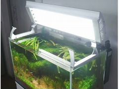 Светильник для аквариума на 6 ламп