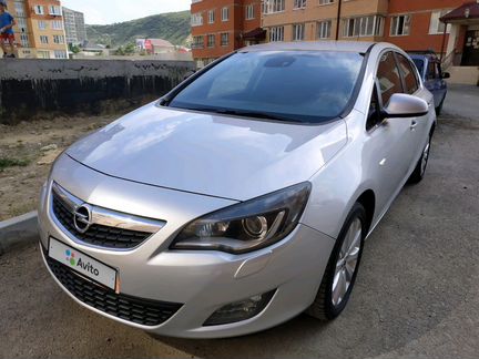 Opel Astra 1.4 МТ, 2010, хетчбэк
