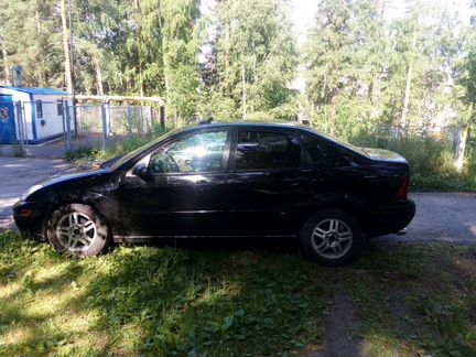 Ford Focus 2.0 МТ, 2002, седан