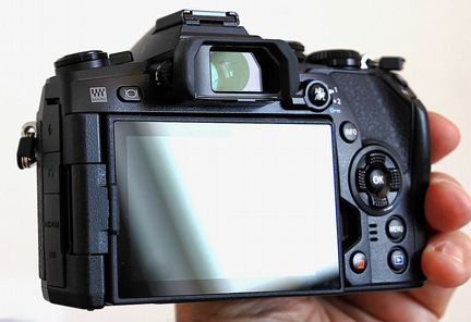 Компактный фотоаппарат