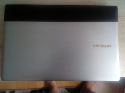 Ноутбук SAMSUNG RV-509