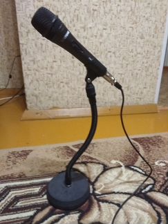 Микрофон InvotoneDM500 со стойкой и шнуром