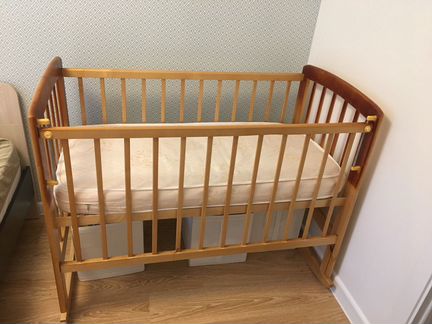 Деревянная Детская кроватка бесплатно
