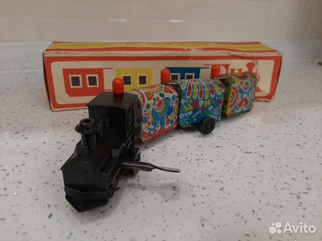 Паровозик СССР веселый поезд Заводной с ключиком