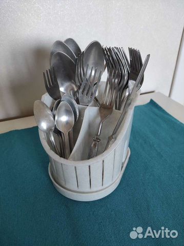 Посуда и столовые приборы б/у