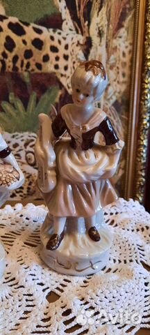 Фарфоровые статуэтки