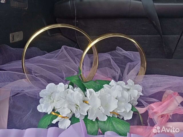 Свадебное украшения для автомобиля