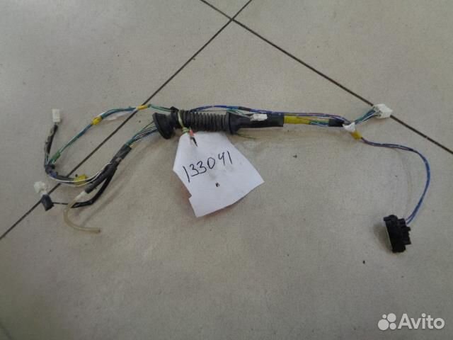 Проводка двери багажника Toyota Funcargo 1999-2004