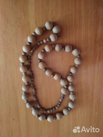 Бусы из натурального дерева