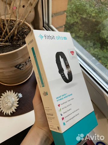 Fitbit alta HR black L + кожанный ремешок в подаро