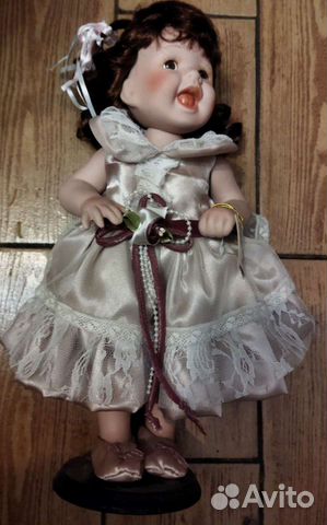 Фарфор кукла