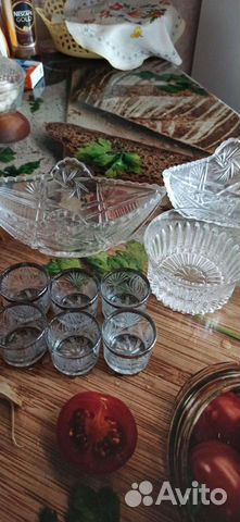 Вазочки конфетницы хрусталь и рюмочки хрусталь
