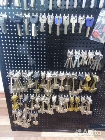 Стенды для ключей с крючками