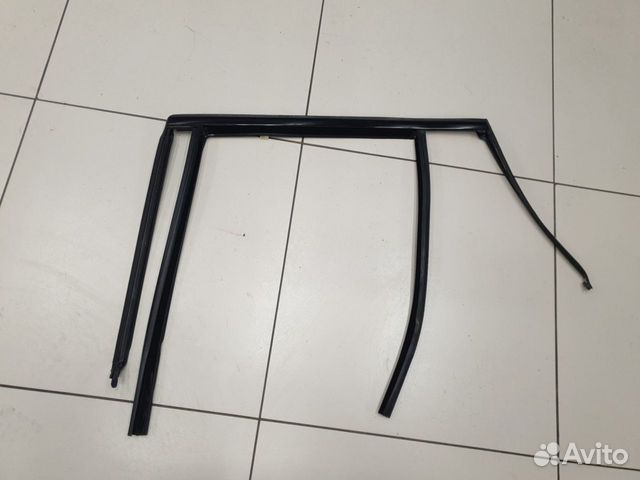 Уплотнитель стекла двери задний левый BMW X3 G01 G08 2017