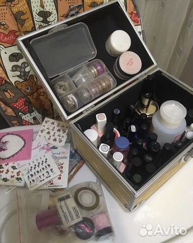 Продам материалы для ногтей