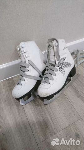 Коньки фигурные 30