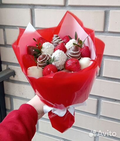 Съедобный букет, клубника в шоколаде