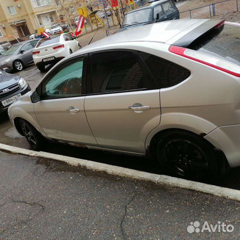 Ford Focus 1.6 МТ, 2008, битый, 255 833 км