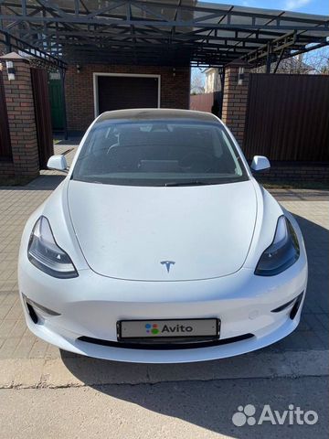 Tesla Model 3 AT, 2021, 700 км