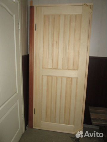 Дверь входная деревянная с коробкой
