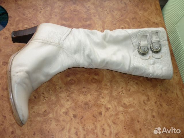 Бежевые зимние сапоги на меху 39р-р