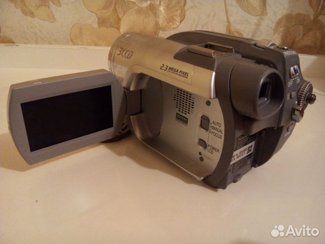 Продам или обменяю видеокамеру Panasonic VDR-D250