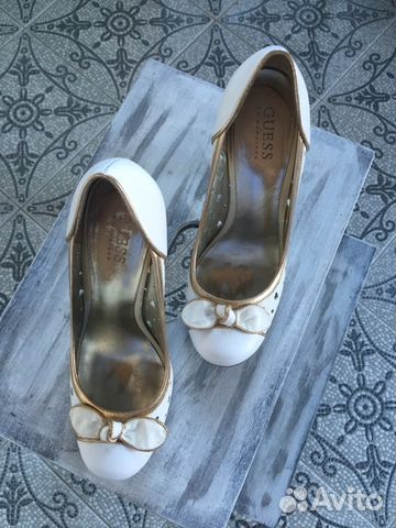 Туфли свадебные белые Guess