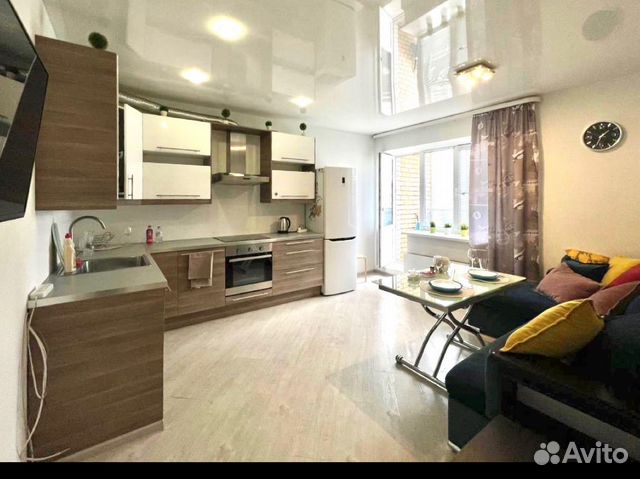 

2-к. квартира, 72 м², 9/10 эт.