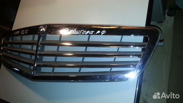 Решетка радиатора Mersedes C w204 Решетка радиатора Mersedes C w204