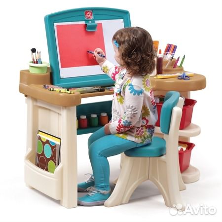 Стол для детской Step2 Studio Art Desk