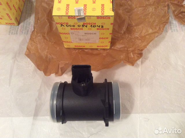 Расходомер мерседес 210-140-202 -104 мотор новый о