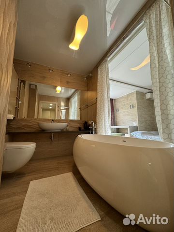 

2-к. квартира, 104 м², 3/18 эт.