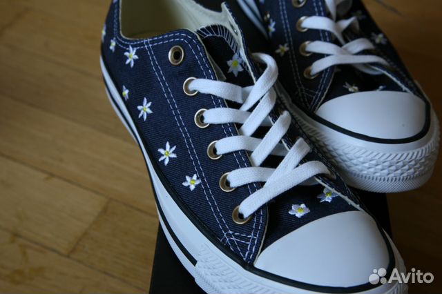 Новые джинсовые кеды Converse с ромашками, 39 Новые джинсовые кеды Converse с ромашками, 39