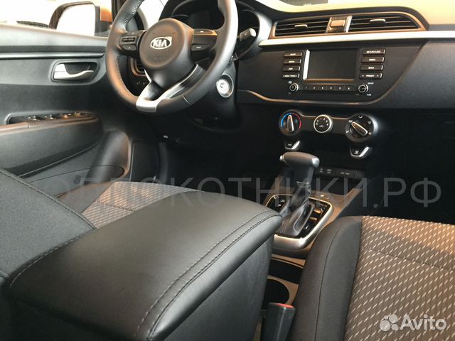 Подлокотник Kia Rio (2017) Подлокотник Kia Rio (2017)