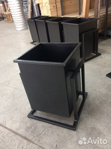 Урна уличная №1 металлическая 30*30 40h