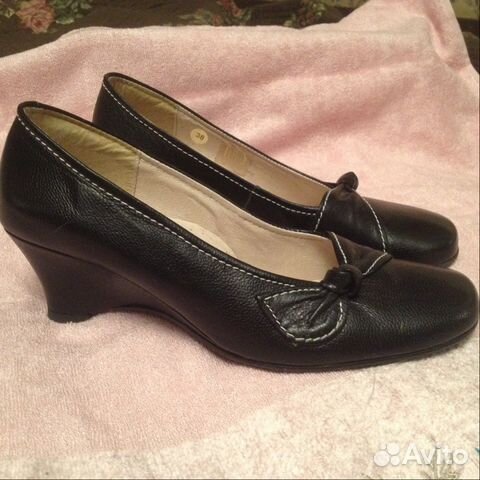 Новые кожаные туфли