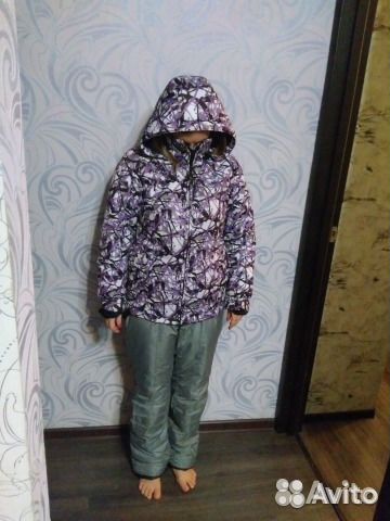 Зимний тёплый лыжный костюм Зимний тёплый лыжный костюм