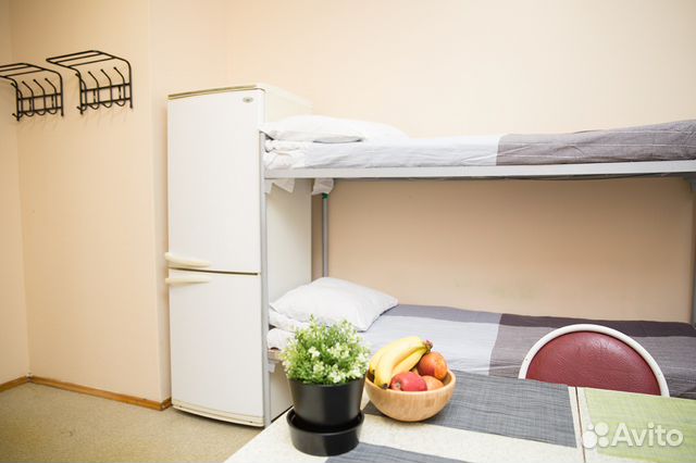 Комната 14 м² в > 9-к, 2/2 эт.