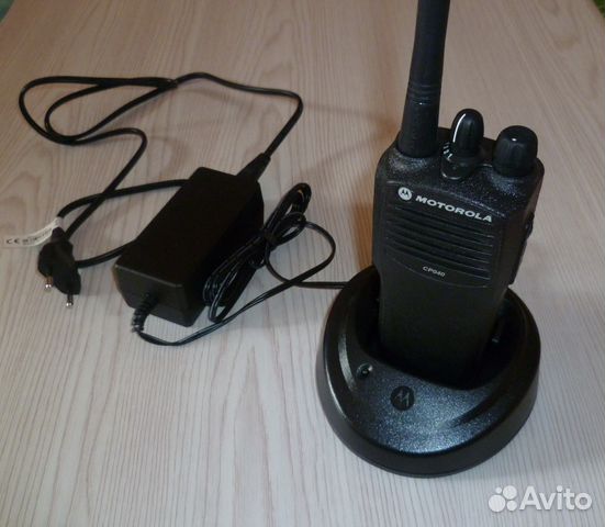 Радиостанция Motorola CP-040