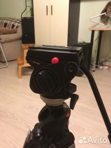 Штатив Manfrotto 055xprob + Видеоголова 701HDV