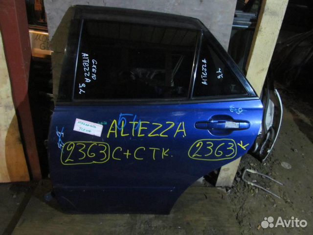 Дверь зад левая Toyota Altezza GXE10 Дверь зад левая Toyota Altezza GXE10