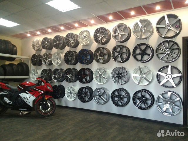 Диски R18x8J 5x120 стиль Vossen CV3