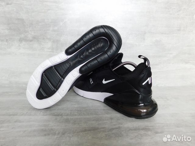Кроссовки Nike Air Max 270
