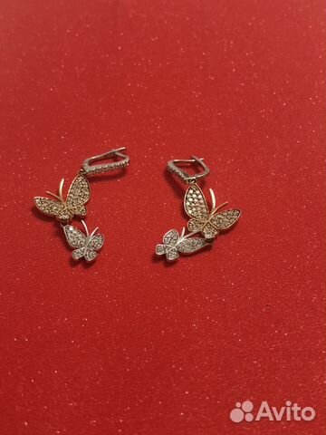 Золотые серьги с бриллиантами Золотые серьги с бриллиантами