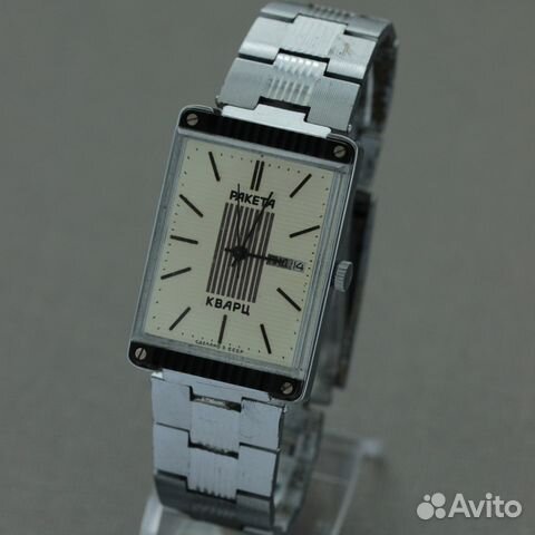Ракета кварц, кварцевые часы СССР на браслете в Ракета кварц, кварцевые часы СССР на браслете в