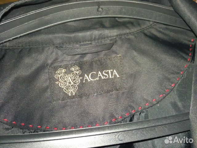 Черный плащ Acasta