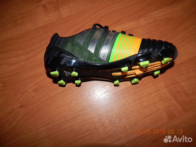 Футбольные бутсы adidas р.32