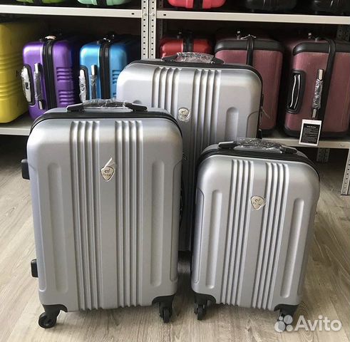 Чемодан крепкий Чемодан крепкий